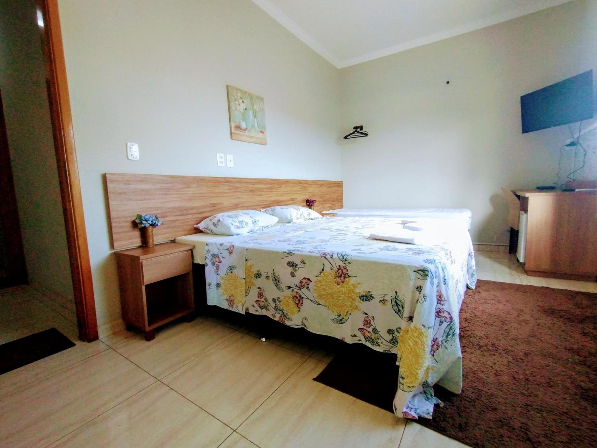 Pouso Oliveira Suites São João Batista do Glória 외부 사진